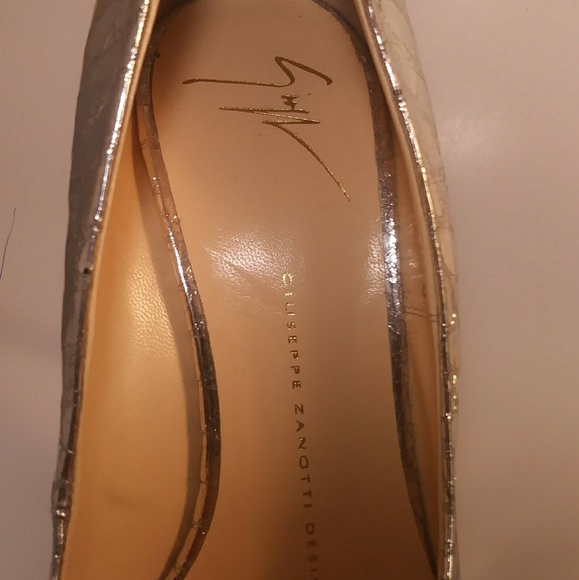 Giuseppe Snakeskin-embossed Metallic  Point-toe - Picture 6 of 6